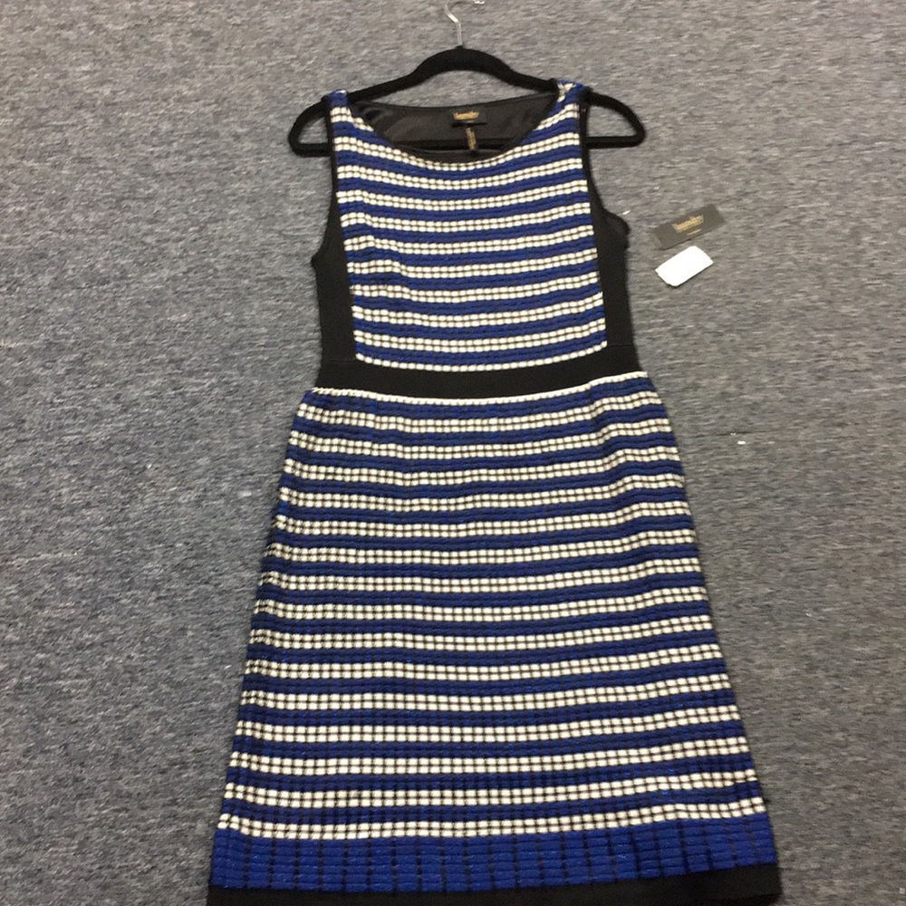 Laundry dress size m